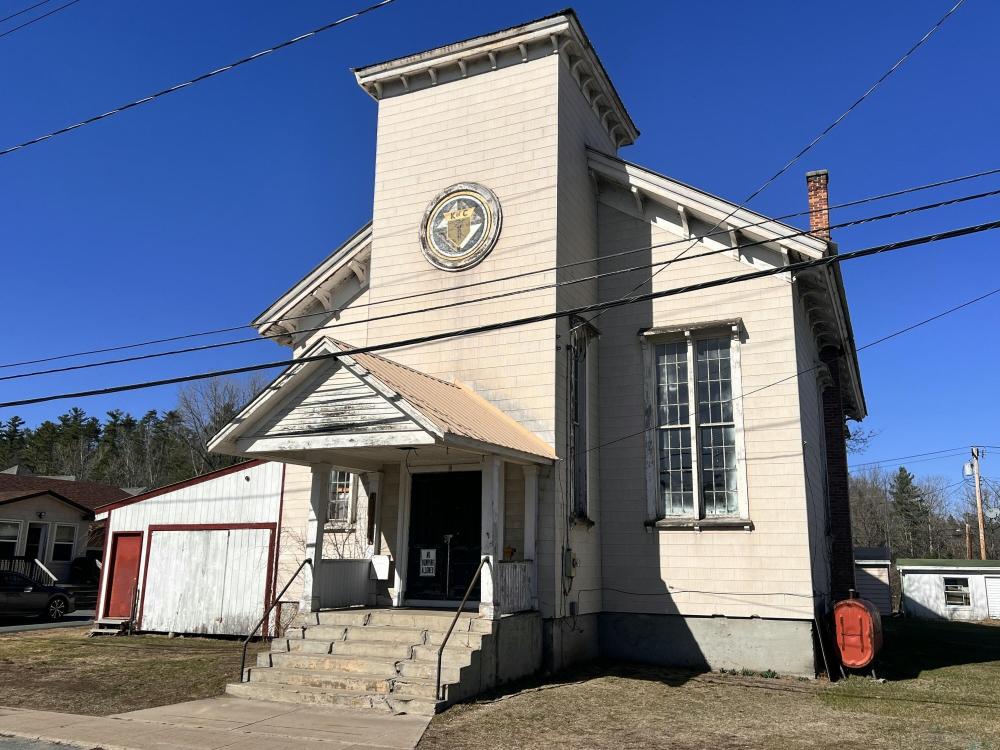 Currently Displayed Property Photo
