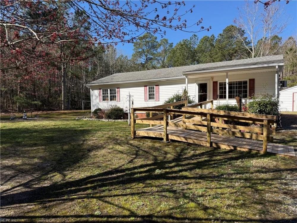 Currently Displayed Property Photo
