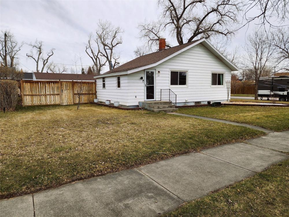Currently Displayed Property Photo