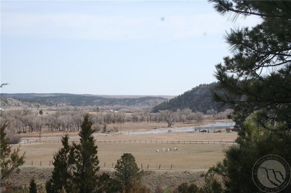Currently Displayed Property Photo