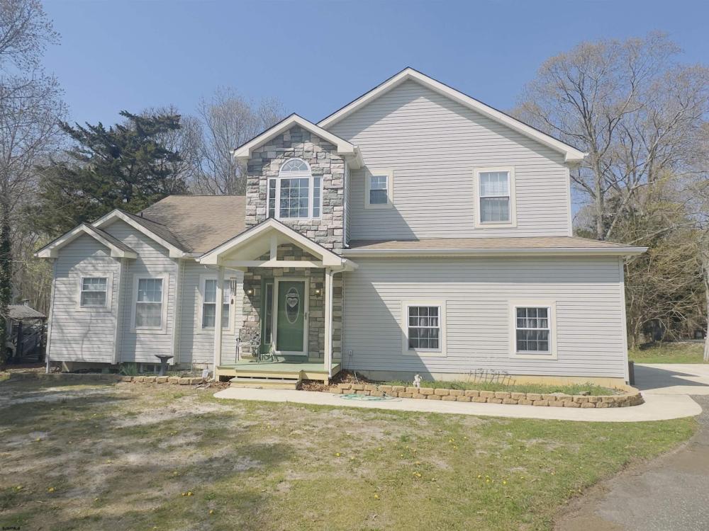 Currently Displayed Property Photo