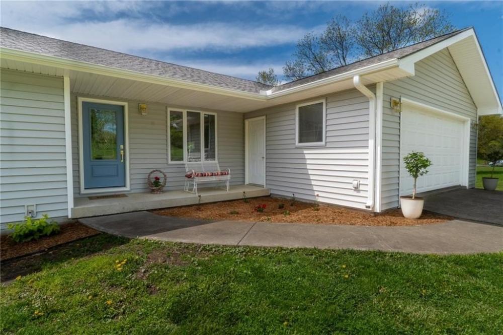 Currently Displayed Property Photo